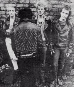 фотография discharge