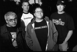 фотография Faction