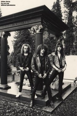 фотография Coroner