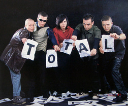 фотография Total