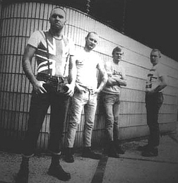 фотография Skrewdriver
