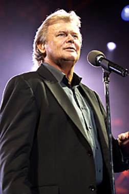 фотография John Farnham