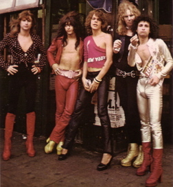 фотография NEW YORK DOLLS