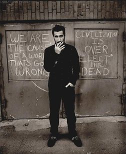 фотография   Serj Tankian