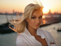 фотография   Brooke Hogan