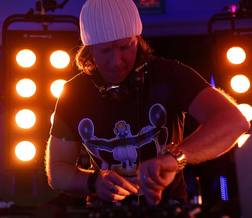 фотография Tom Snare
