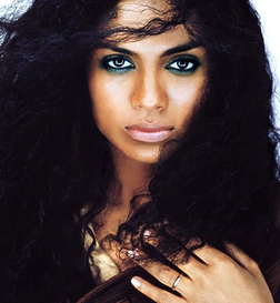 фотография Amel Larrieux
